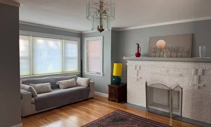 Chicago Lawn Casa | Cozy home,First floor, 5 min from midway airport