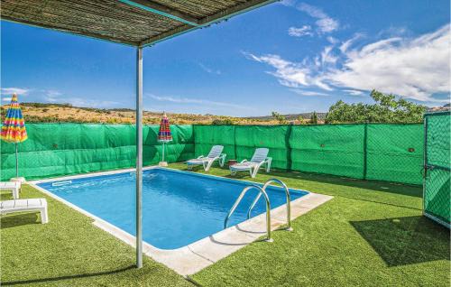 Villanueva del Rosario Casa | Cozy Home In Villanueva Del Rosario