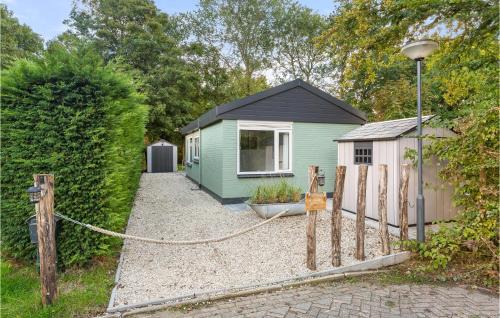 Baarland Casa | Cozy Home In Baarland With Wifi