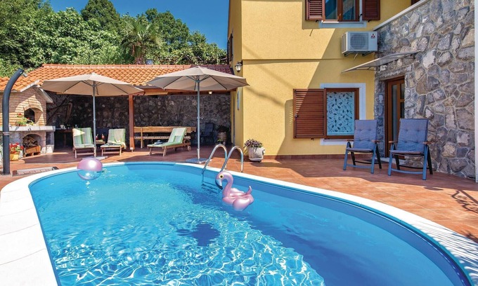 Bregi Casa | Acogedora casa en Bregi con WiFi