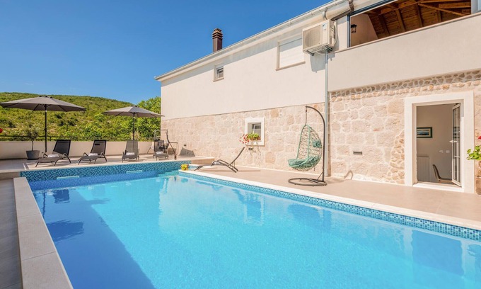 Lovrec Casa | Acogedora casa en Dobrince