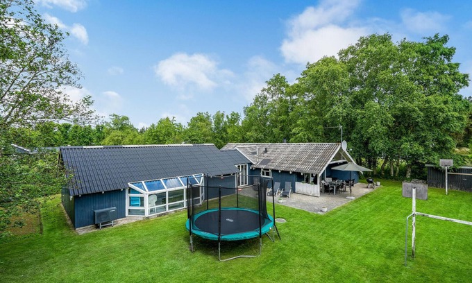 Helberskov Strand Casa | Acogedora casa en Hadsund con sauna