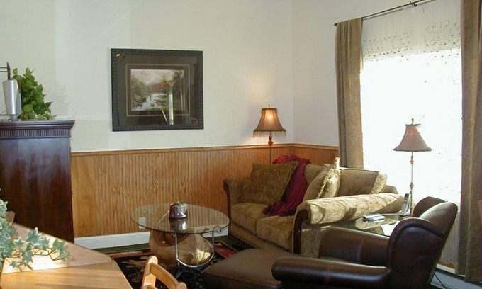 Downtown Bozeman Condominio | Cozy home in historic Downtown Bozeman, amazing location - Fish Tales on Main Street!