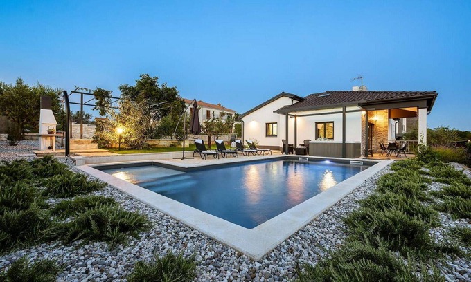 Kastelir Casa | Acogedora casa en Kastelir-Labinci