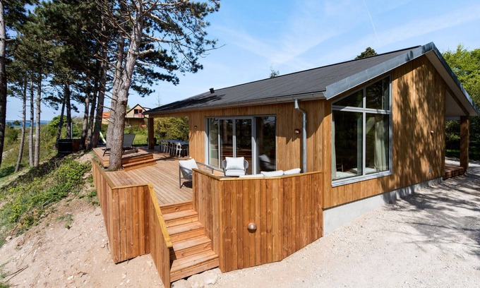 Knebel Casa | Acogedora casa en Knebel con sauna