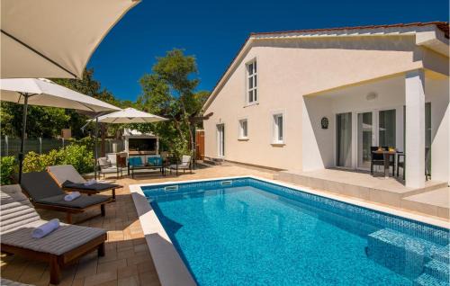 Kras Casa | Cozy Home In Kras With Kitchen