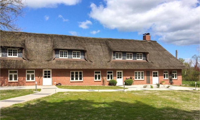 Langenhorn Casa | Cozy Home In Langenhorn With Wifi