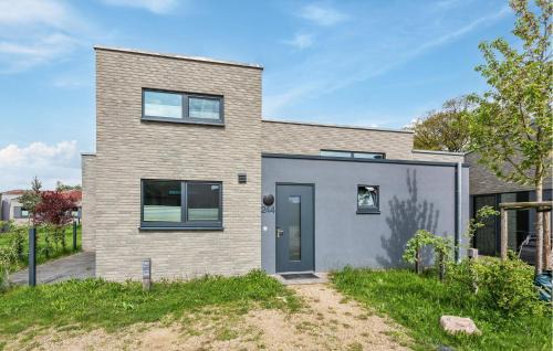 Lembruch Casa | Cozy Home In Lembruchdümmer See