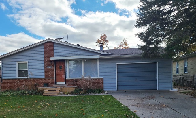 Livonia Casa | Cozy home in the heart of Metro Detroit
