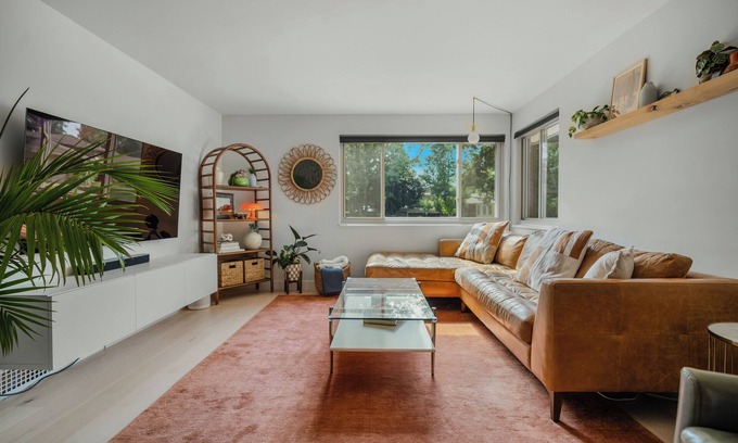 Longmont Casa | Cozy home near the Rockies. Longmont Boulder Lyons Estes
