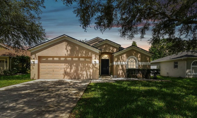 Oak Grove Casa | Cozy home near the Tampa Premium Outlets in the heart of Tampa!