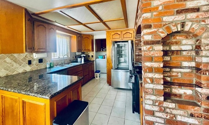 Oxnard Casa | cozy home near the beach, walk to the Naval Base Port Hueneme