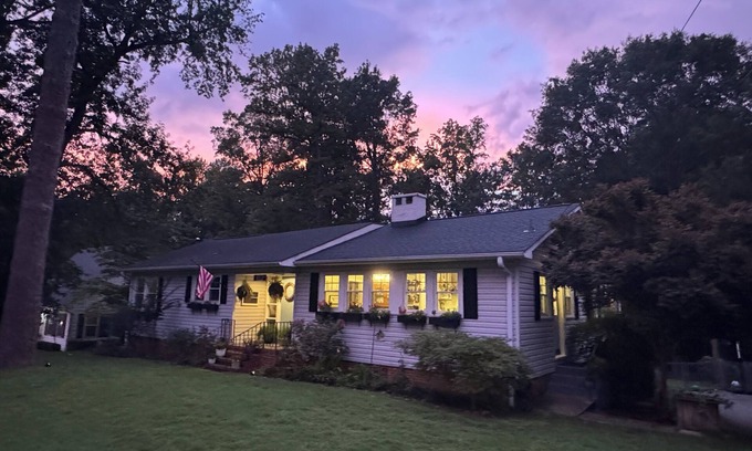 Opelika Casa | Cozy home on a quiet street