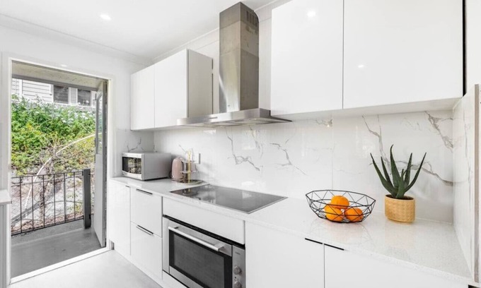 Indooroopilly Casa | Cozy Home/Prime Spot/Near Shops