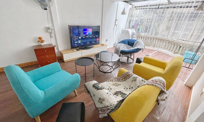Van Mieu Casa | Cozy homestay in center of Hoan Kiem Hanoi for group with chill room and netflix