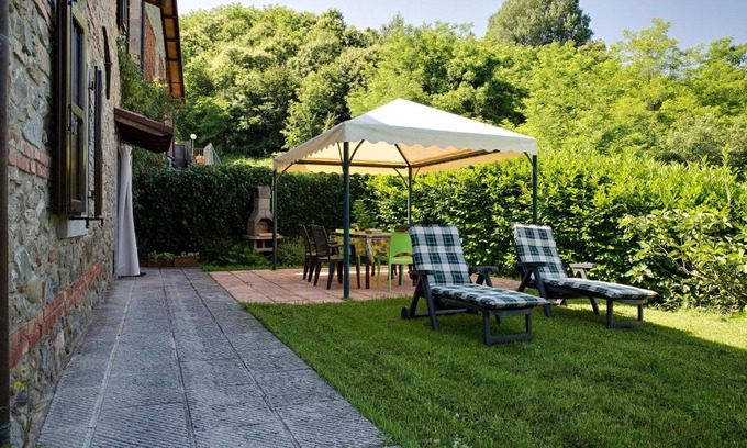 Castelnuovo di Garfagnana Casa | Cozy House in Castelnuovo di Garfagnana + Large Garden