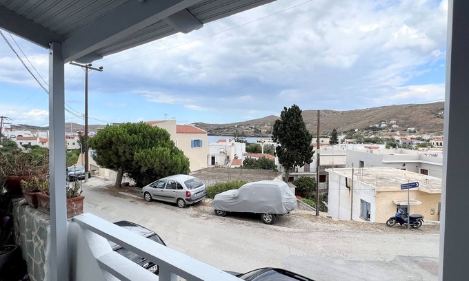 Korissia Casa | Cozy house at the beautiful port of kea. Su Casa Kea. Welcome at your home!