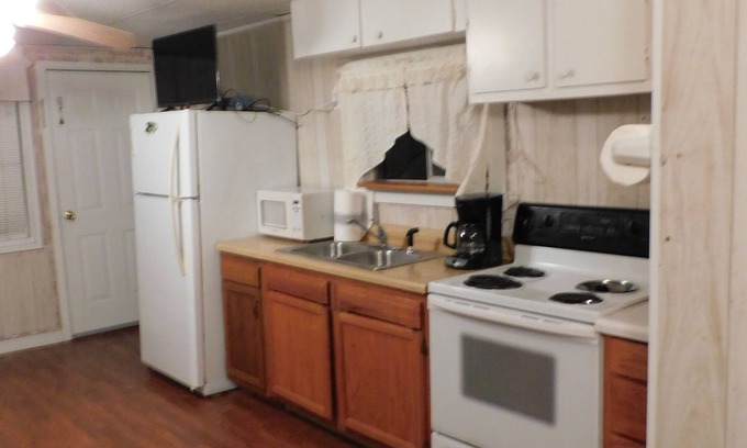 New Tazewell Alquiler De Eote | Cozy house boat in enchanting New Tazewell on Norris Lake with AC, WiFi
