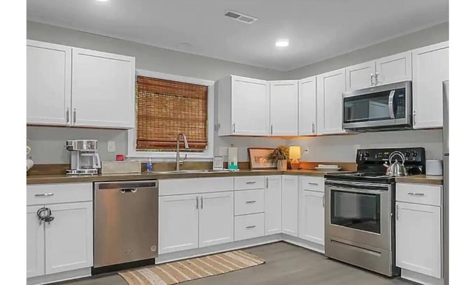 Hanahan Casa | Cozy House close to Charleston pet friendly