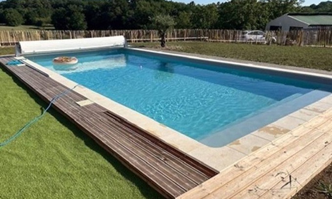 Brantome-en-Perigord Cabaña | Casa acogedora con piscina compartida y wifi en Brantôme