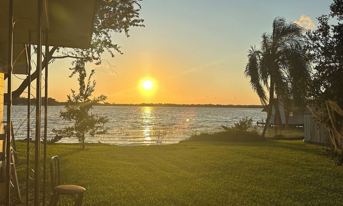 Winter Haven Casa | Cozy house in peaceful Lake Alfred with AC, WiFi very secluded.