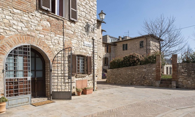 Collesanto Casa | COZY HOUSE IN THE CHARMING UMBRIAN VILLAGE