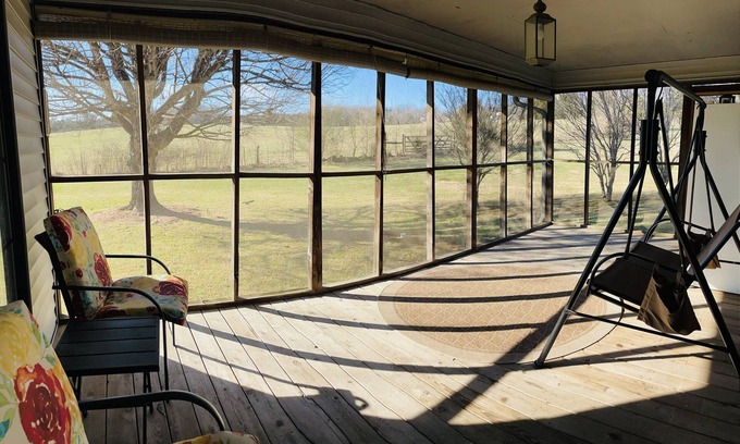 Athens - Sweetwater Casa | Cozy house in the country close to town!