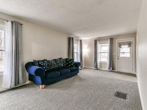 Des Moines Casa | Cozy House Near Iowa State Fairgrounds!