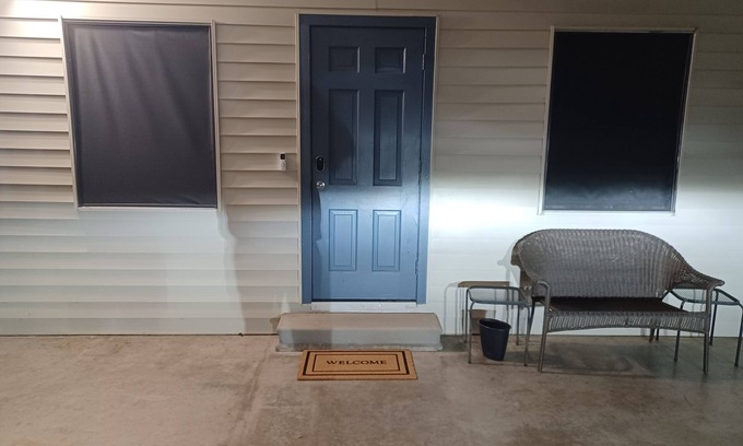 Milton Apartamento | COZY HOUSE!!! with Covered Parking