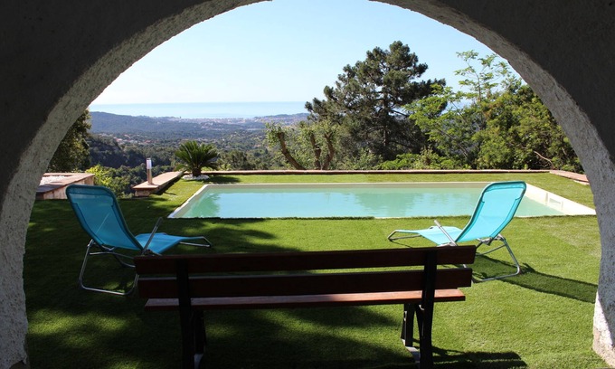 Lloret Blau Casa | Acogedora casa con piscina y vista mar esplendida