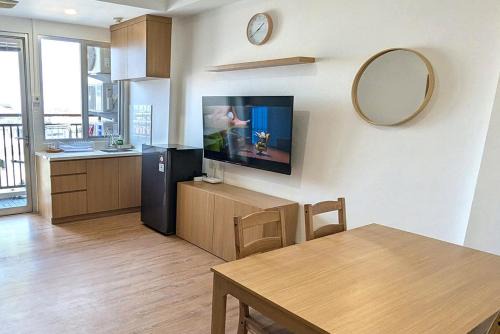 Bandung Kulon Apartamento | Cozy Japanese Muji Style 2Bedroom up to 7 people