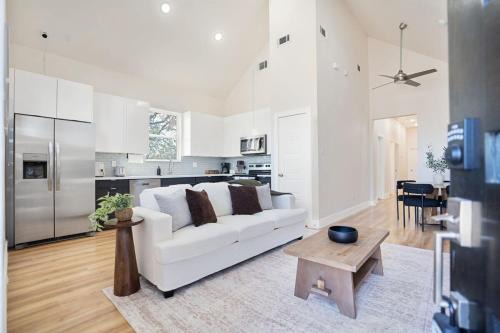 Greater East End Casa | Cozy King Suite in Houston TX