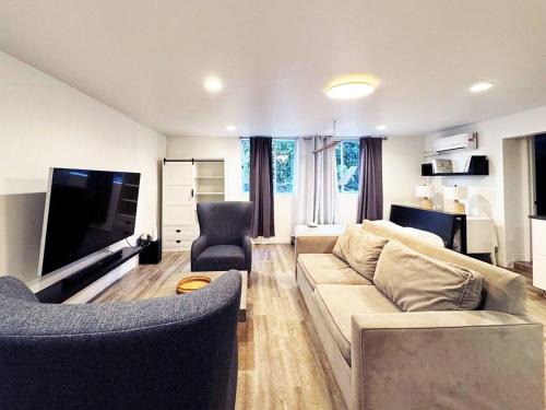Ladera Heights Casa | Cozy LA Studio Steps from SoFi and LAX - SH3 - LAD