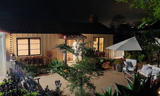 South Laguna Casa | Cozy Laguna Beach Cottage with ocean views from the spacious deck.