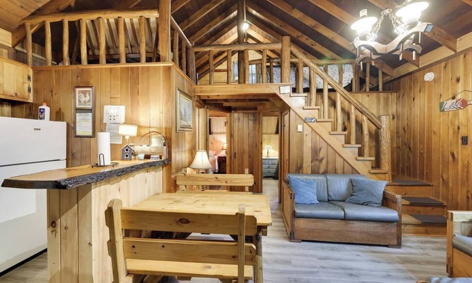 Greentown Cabina | Cozy Lake Cabin #2 w/boatdock