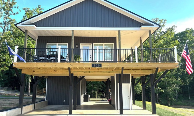 Leesville Casa | Cozy Lake Home in Quiet Cove