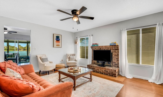 Lakeland Casa | Cozy lake house retreat in the heart of Lakeland