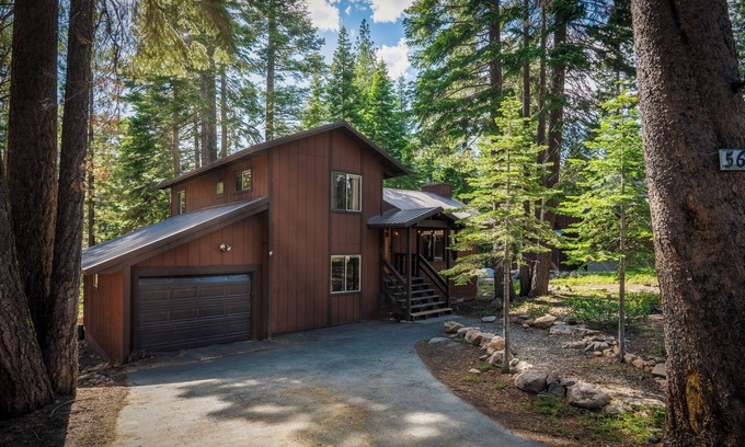 Carnelian Woods Casa | Cozy Lake Tahoe Cabin - Carnelian Bay