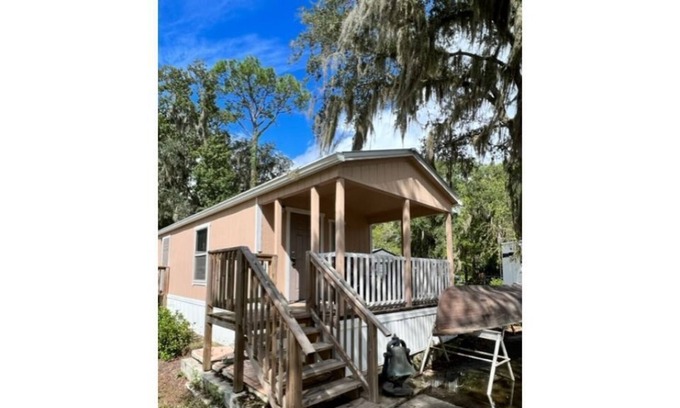 St. Augustine Cabina | Cozy lakefront cabin
