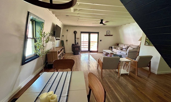 Bellmore Cabina | Cozy Lakefront Cabin on Raccoon Lake, near Turkey Run State Park