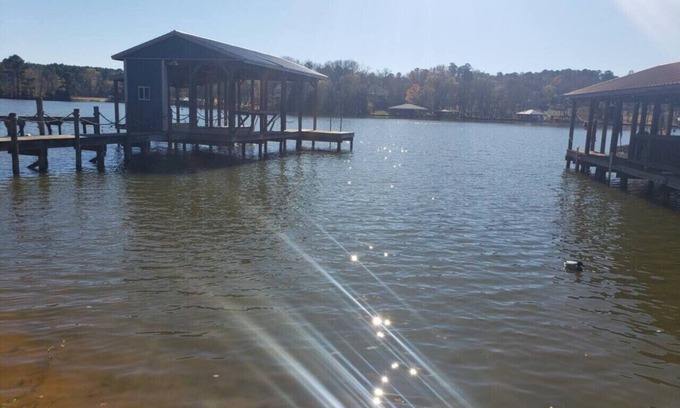 Smith County Casa | Cozy Lakefront Getaway at Lake Palestine