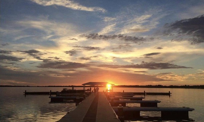Eustis Casa | Cozy lakeside retreat in Downtown Eustis