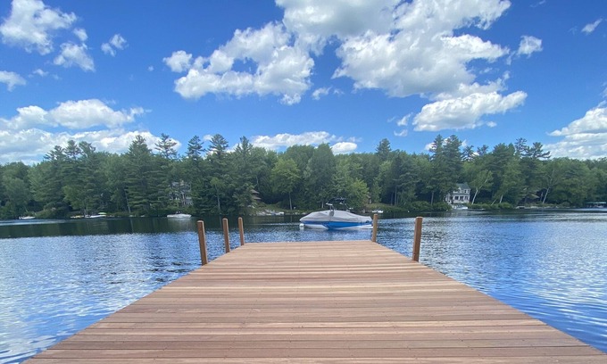Sunapee Casa | COZY LAKESIDE RETREAT MINUTES FROM MT. SUNAPEE