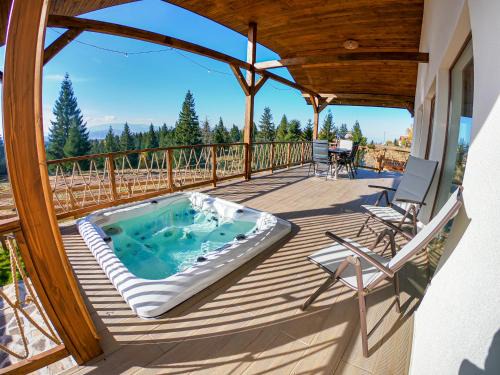 Calatele Casa | Cozy Living