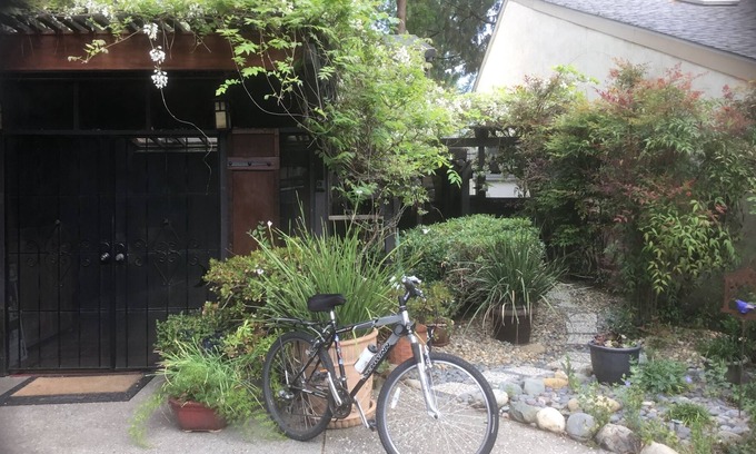 Covell Park Casa | Cozy Location, close to the University and shopping , by the Greenbelt park