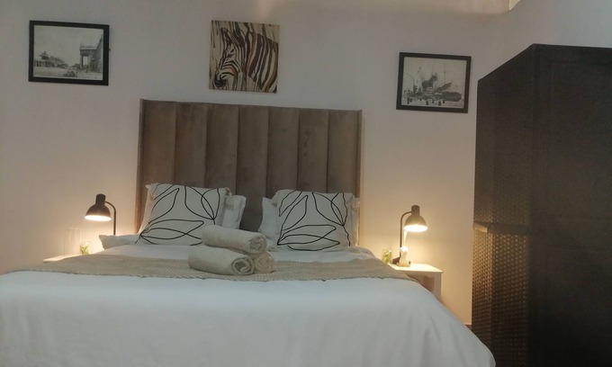 Kempton Park Cabina | Cozy lodge in charming Park with WiFi