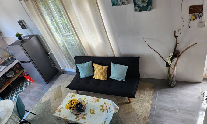 Calebasses Apartamento | Cozy loft "The Nest" nested on a second Floor roof