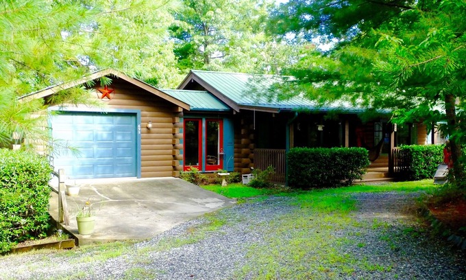Lake Lure Cabina | Acogedora cabaña en Riverbend, Lake Lure Carolina del Norte