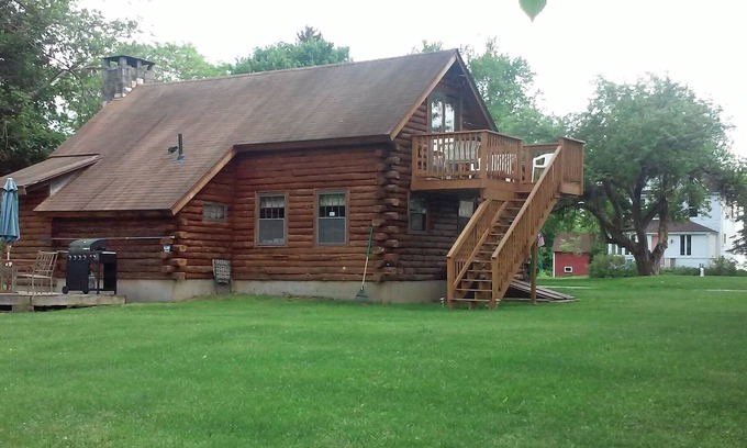 Great Barrington Casa | COSY LOG HOME * chimenea, esquí, follaje de otoño Senderismo, Berkshires *