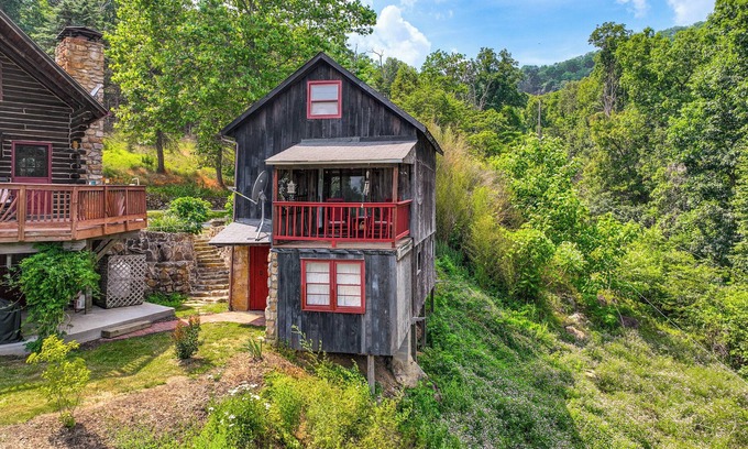 Stanley Apartamento | Cozy Luray Cabin w/ Views: Near Hiking Trails!
